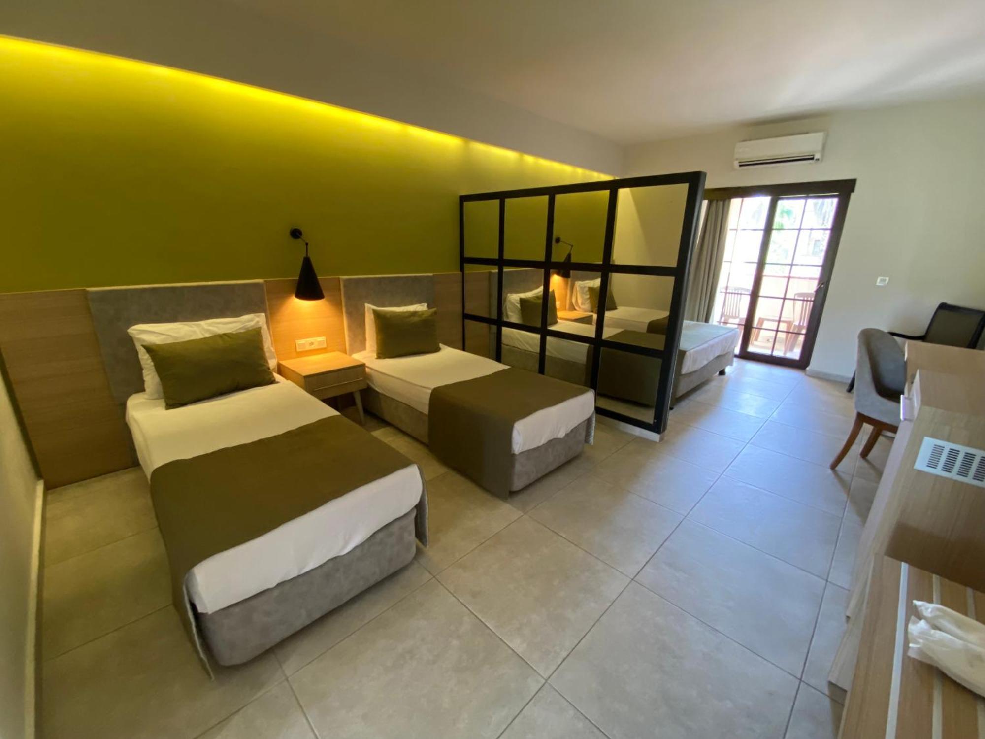Queen'S Park Goynuk Hotel Kemer Habitación foto